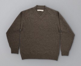V-NECK SWEATER